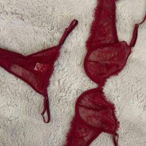 Unterwäsche-Set aus Wimpernspitze mit Bügel-BH und Panty