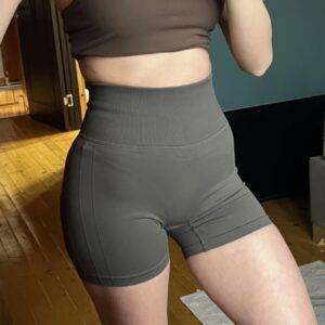 Booty crunsh shorts khaki Damen ~ M