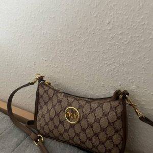 👜 Damen-Handtasche in Braun – klassisch & vielseitig