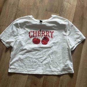 Cherry Top – Weiß, XS