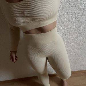 Sport Zweiteiler für Damen (Größe M)