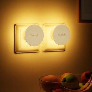 2 Stück Nachtlicht Steckdosen, Nachtlichter mit Bewegungsmelder und Dämmerungssensor, Hinterleuchtete, Helligkeit Dimmbare, 3 Modi, 2700K Warmweiß, 30LM für Flur, Treppe, Schlafzimmer, Kinderzimmer [Energieklasse D]