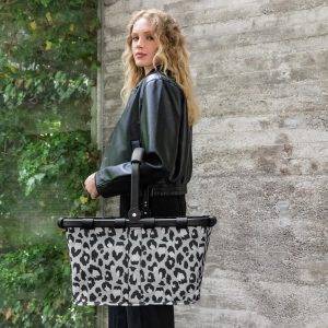 reisenthel carrybag frame leo nero – Stabiler Einkaufskorb mit viel Stauraum und praktischer Innentasche – Elegantes und wasserabweisendes Design