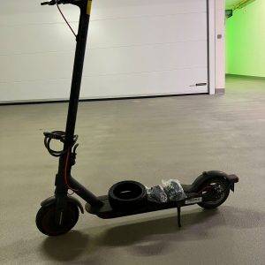 Elektro-Scooter XIAOMI Mi Pro 2. 20 km/h, 300W