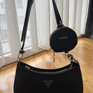 Guess Handtasche Schwarz - Neuwertig