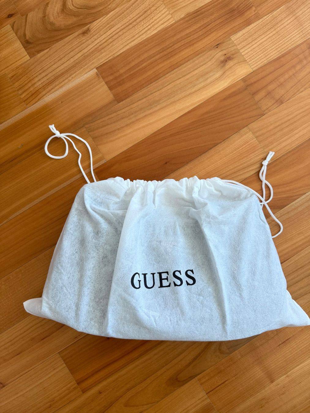 Guess Handtasche Schwarz - Neuwertig – Bild 5