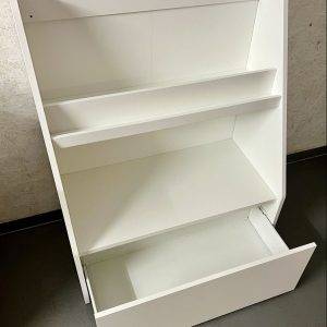 IKEA Bergig Bücherregal mit Aufbewahrung