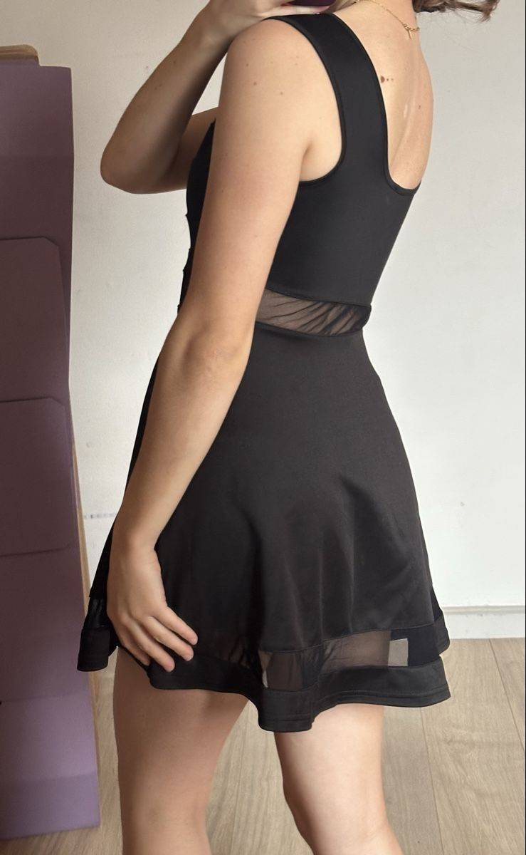 Schickes, kurzes, schwarzes Kleid mit Netzdetails, Gr. S – Bild 2