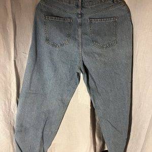 ZARA Jeans Gr. 34 Hellblau