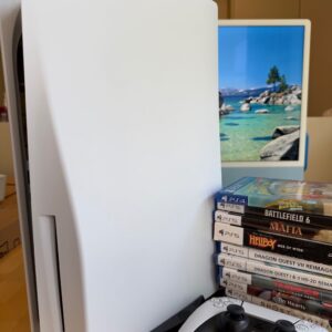 PlayStation 5 mit Laufwerk + 10 Spiele