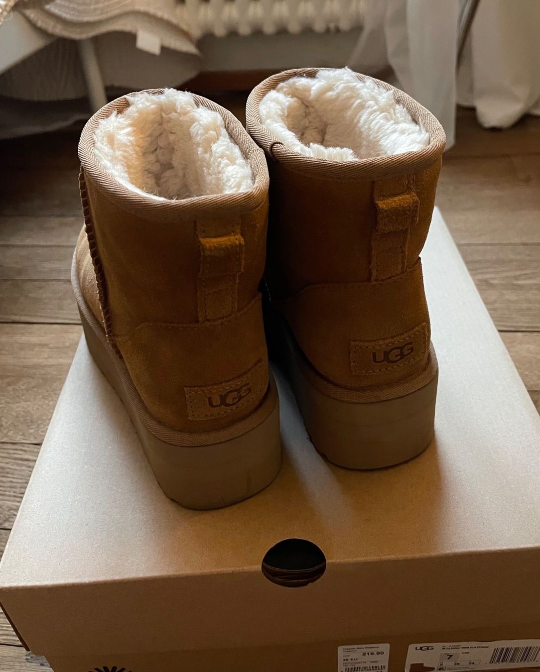 UGG Classic Mini Platform Boots Chestnut Gr. 38 – Bild 2