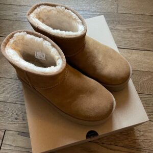 UGG Classic Mini Platform Boots Chestnut Gr. 38